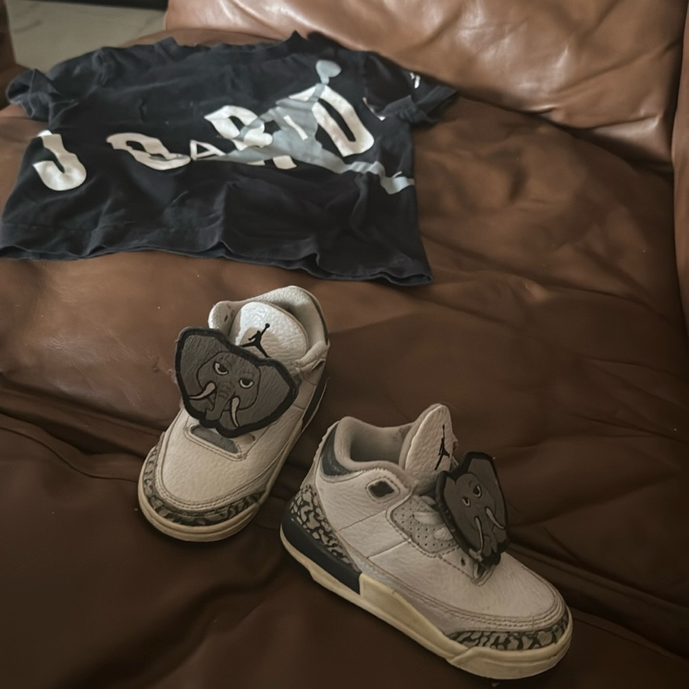 Jordan air Jordan 3 hide n sneak size 6c matching shirt 2t